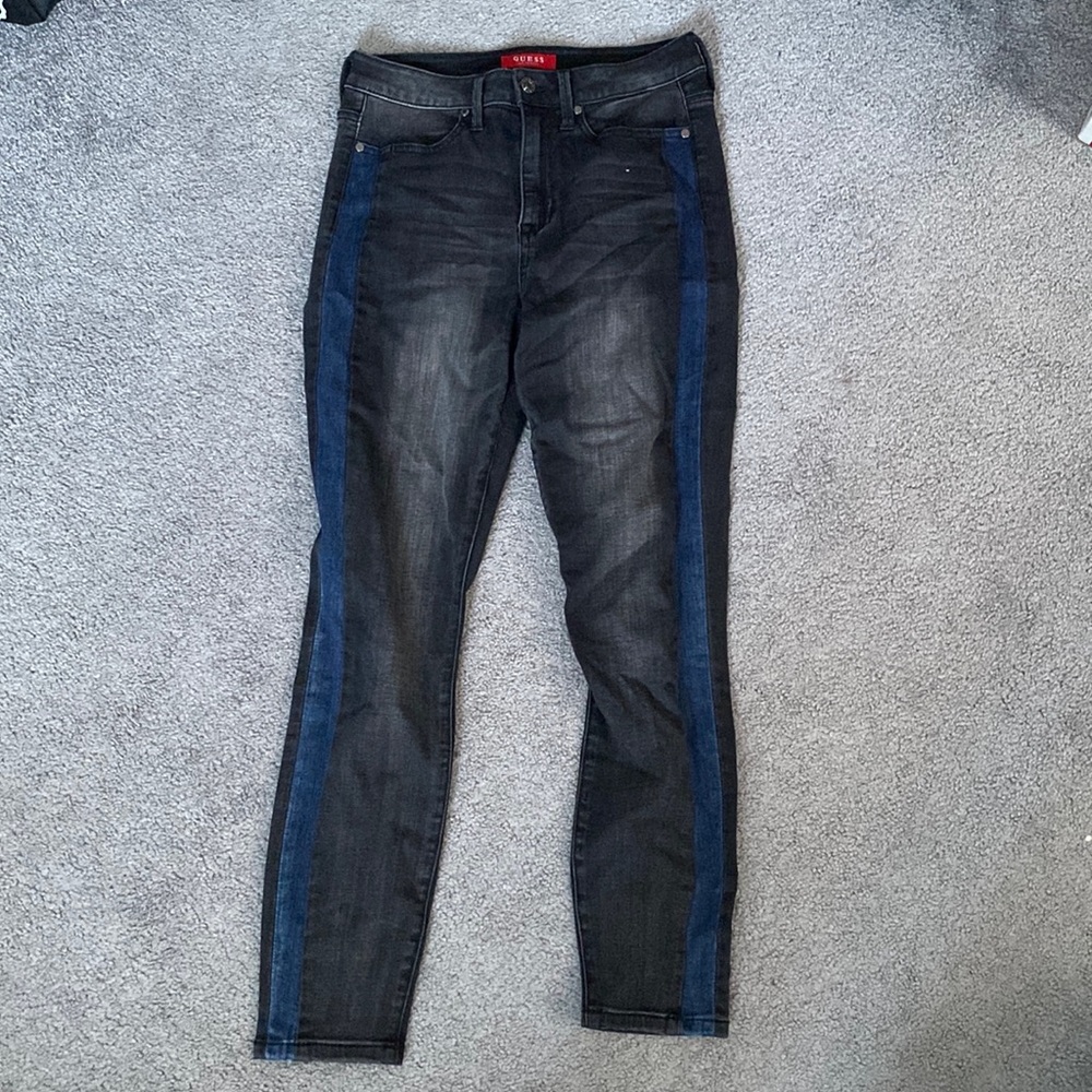 Guess black high rise skinny jeans with a blue Jean side accent